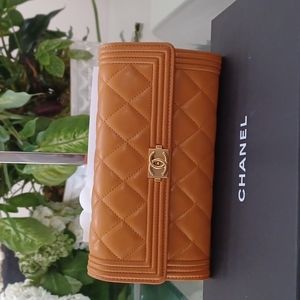 Chanel wallet
